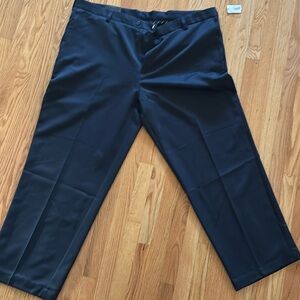 Never worn izod golf pants
